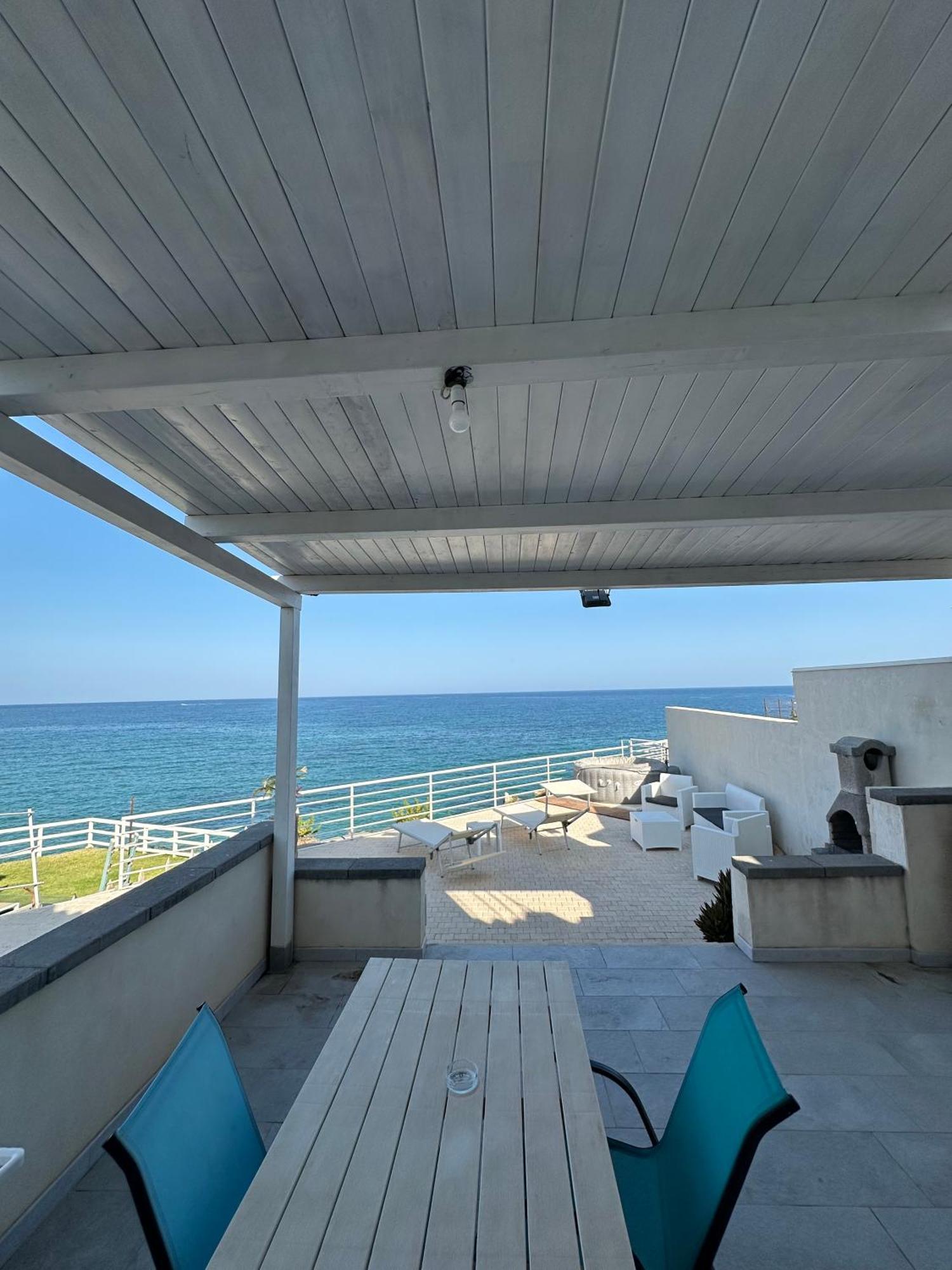 ホテル Il Faraglione Lido di Noto エクステリア 写真